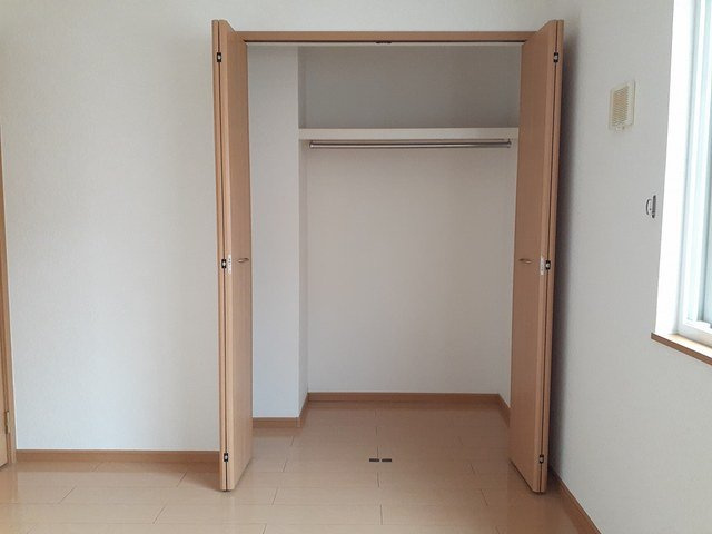 ヴィラ－ジュ　ガンクＣの収納