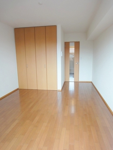 フルールむさしのの洋室|★８．１帖のゆったりとしたお部屋です★