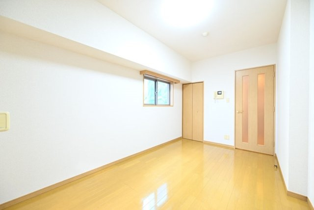 江東区佐賀１丁目の賃貸マンションの居間・リビング