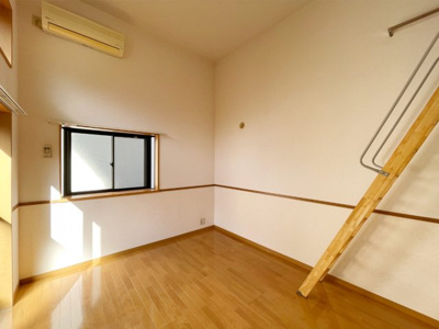 【居間・リビング】 | ピュア箱崎拾弐番館 | 快適にお過ごしいただけるおすすめのお部屋です。