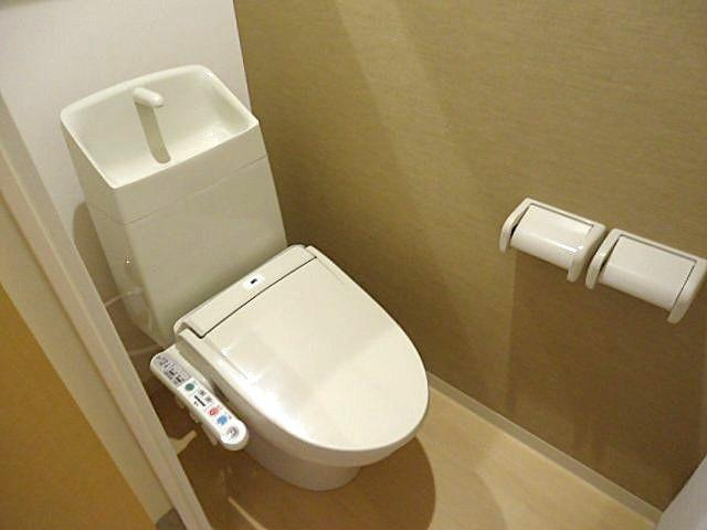ウイングコートのトイレ|シャワー付トイレ