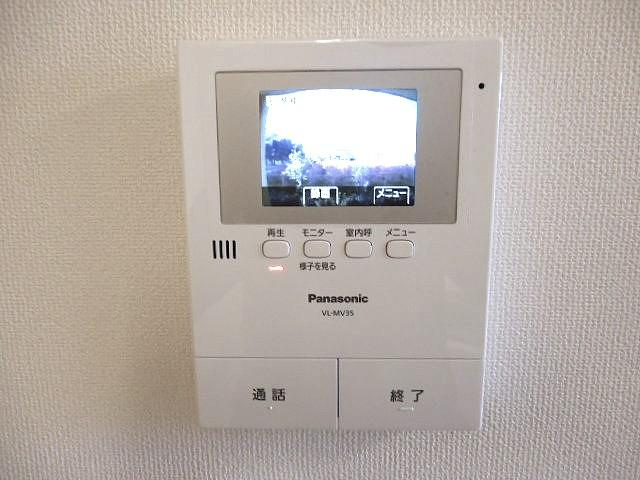 ウイングコートの内装|カメラ付インターホン