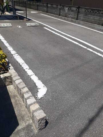 サンコート大谷の駐車場|車をお持ちの方に嬉しい駐車場付きの物件です