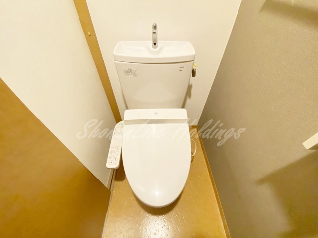 藤沢市湘南台２丁目の賃貸マンションのトイレ