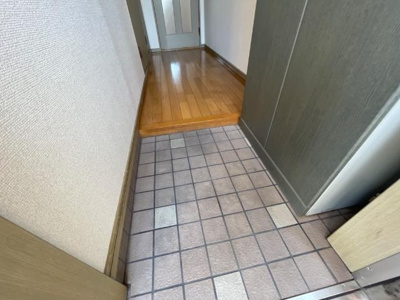 【玄関】 | プチメゾン東小鷹野 | 玄関