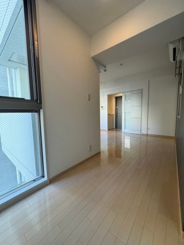 リードエイジ北浜の居間・リビング