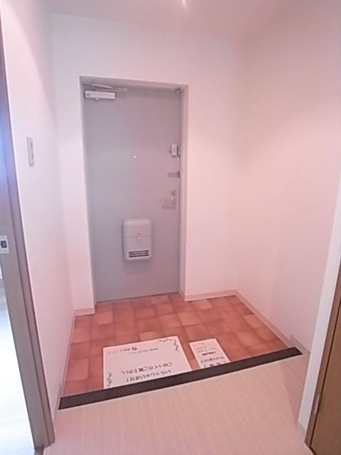 ホップス須磨の玄関