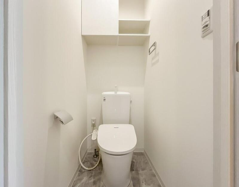 塚本通7丁目戸建貸家のトイレ