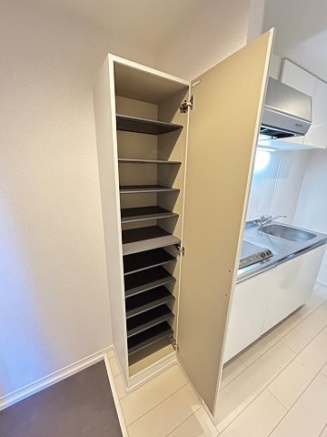 CRASTINE姫島の収納|ちょっとした収納スペースも充実しています