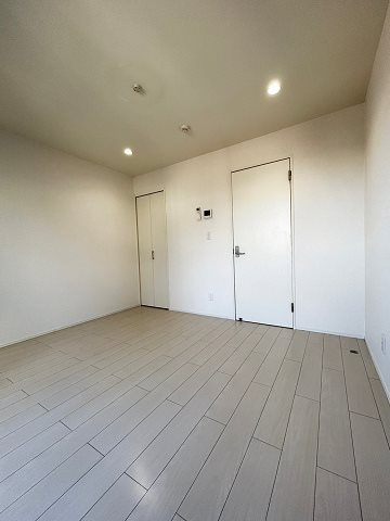 CRASTINE姫島の寝室|開放的な寝室です
