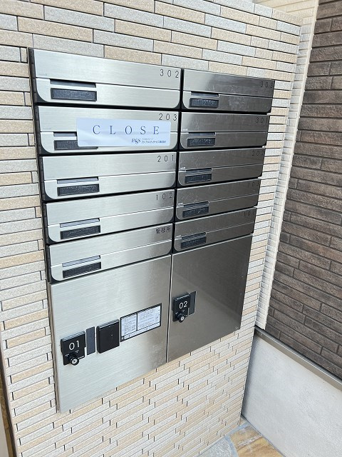 フジパレス立花駅南Ⅲ番館の外観|便利な宅配ボックス完備♪