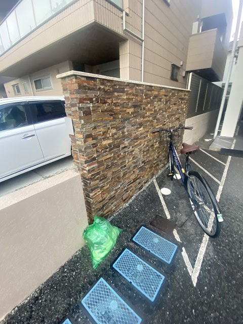 フローラル南塚口のエントランス
