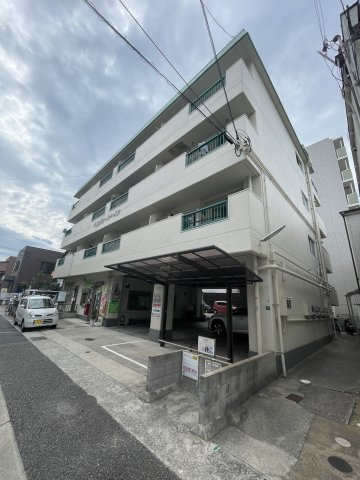 中道グリーンハイツの外観