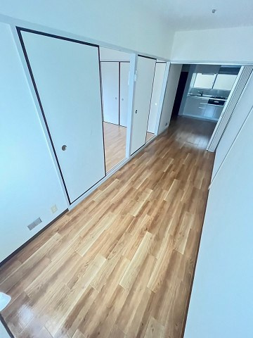 恒風園マンションの居間・リビング