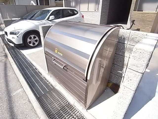 CoLaBo甲子園高潮の外観