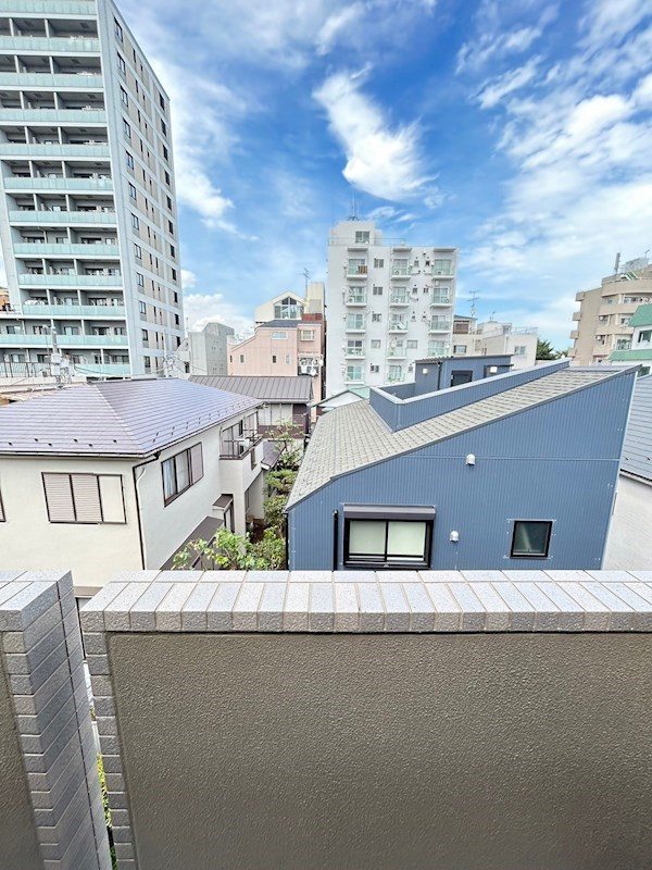 ルーブル駒沢大学参番館の展望