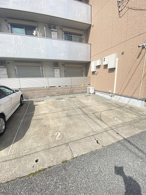 SOL.LEVANTE.Ⅹの駐車場