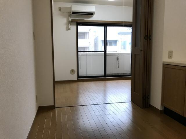 インフィニティ渋谷山手の居間・リビング