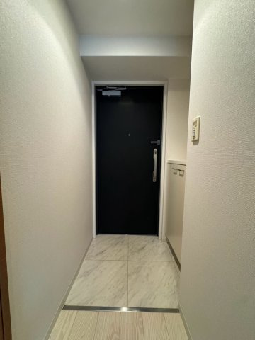 ルクレ難波の玄関