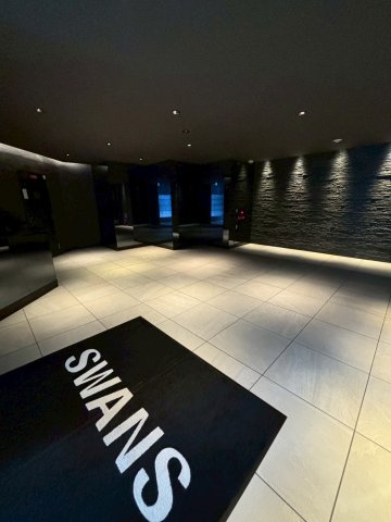 スワンズシティ大手前ソレイユのロビー