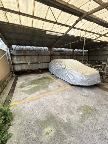 バンシャトーの駐車場