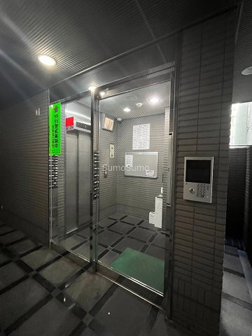 ヴァンシス難波南のエントランス