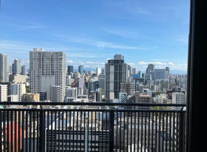 パークタワー大阪中之島フロントのバルコニー