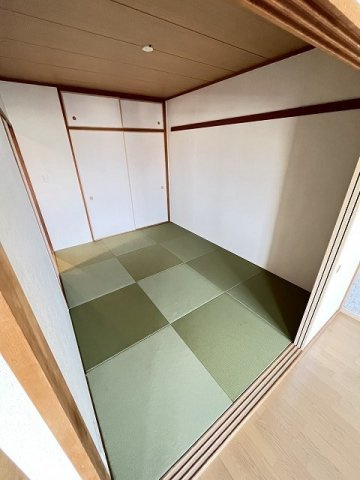 NTPRレジデンス甲子園四番町の和室