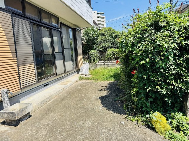 八王子市　大谷町　中古戸建ての庭|～ガーデニングなども楽しめる庭付き～