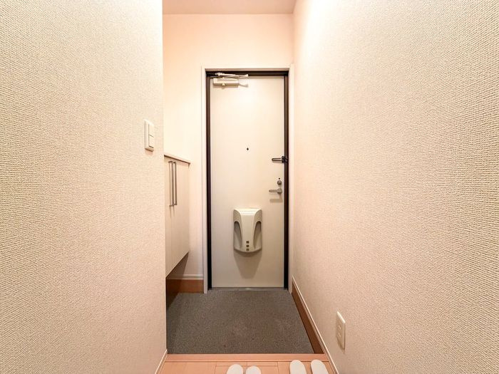 ロコ　光の玄関