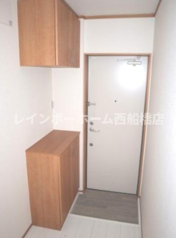 マザーユニックス船橋本町の玄関