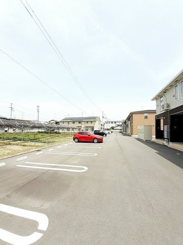 ルーベル　立花　Ⅰの駐車場