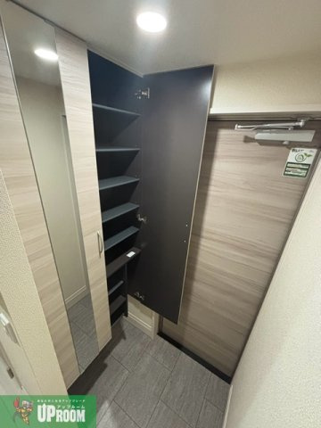 レユスィールの玄関