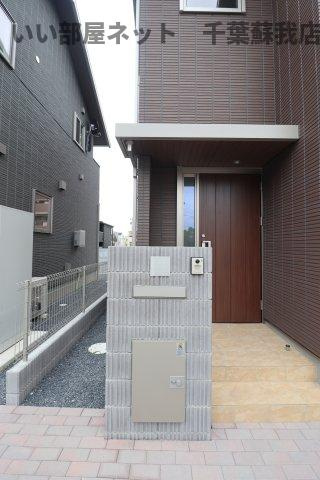 エクセルSAITAのエントランス|宅配ボックスがあると、自分の時間を有効活用できますね！