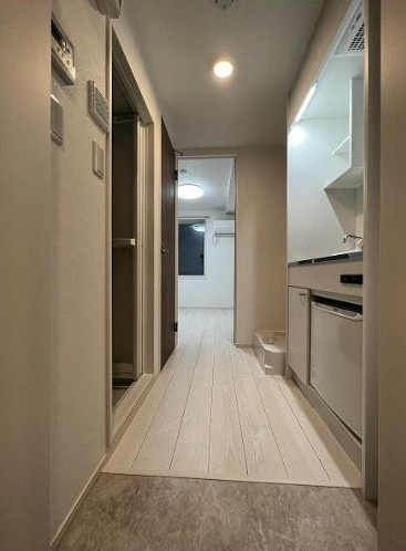 Reberty北千住の玄関