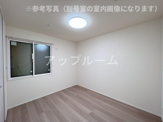 ルミエール Bの居間・リビング