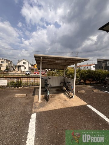 サン・フィールド Ｂの駐車場