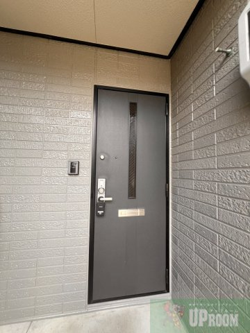 サン・フィールド Ｂの玄関