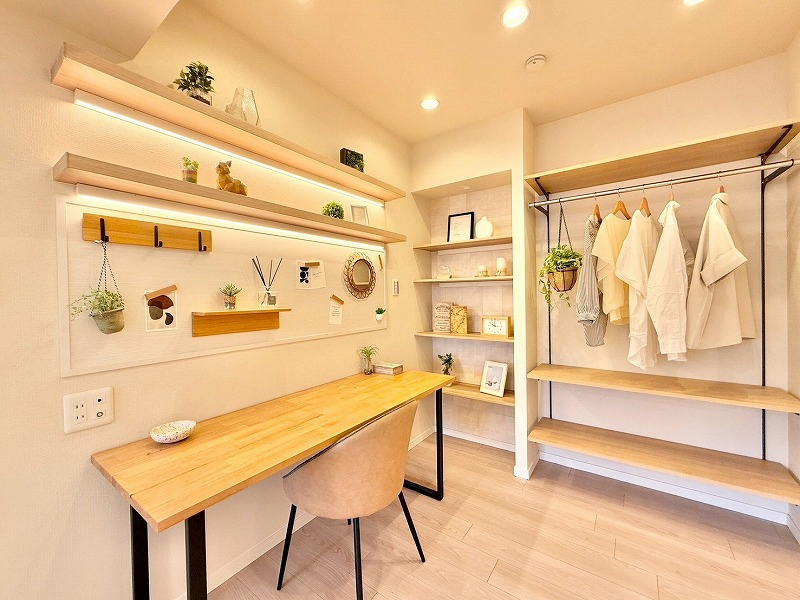 練馬区氷川台2丁目　コープ野村練馬氷川台　家具×エアコン付　東南角部屋の洋室|3.7帖