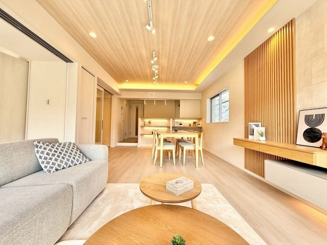 練馬区氷川台2丁目　コープ野村練馬氷川台　家具×エアコン付　東南角部屋の居間・リビング