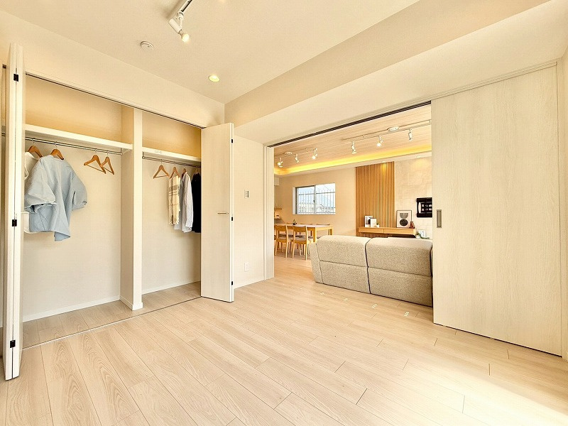練馬区氷川台2丁目　コープ野村練馬氷川台　家具×エアコン付　東南角部屋の洋室|5.5帖