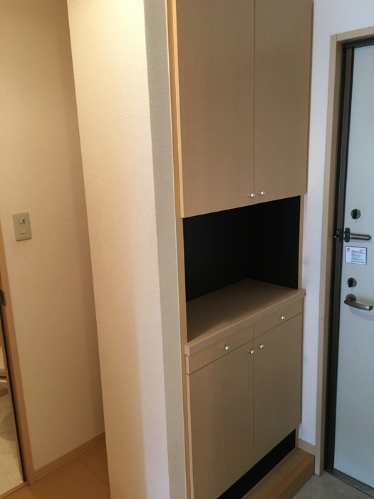 グッドラックの玄関
