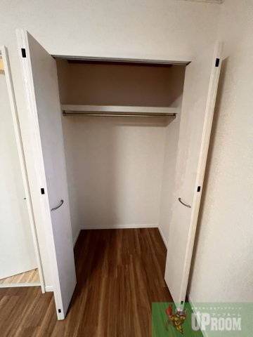 ファミール堀部Ⅲ A棟の玄関
