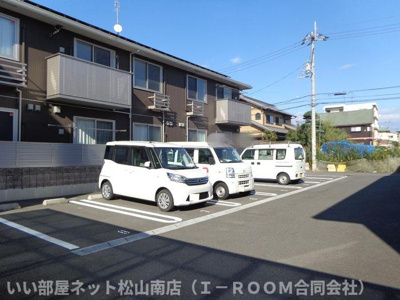 【駐車場】 | リヴェール来住　B棟