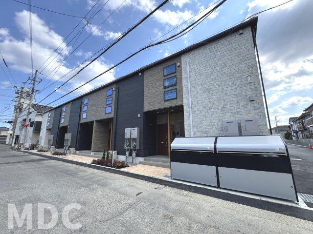 徳島市八万町川南のアパートの外観