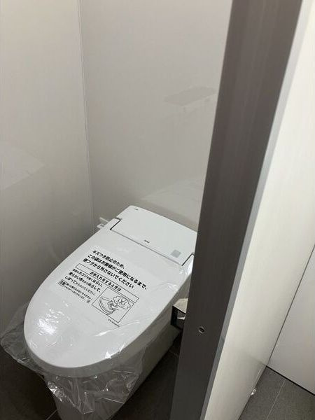 栄イーストビル