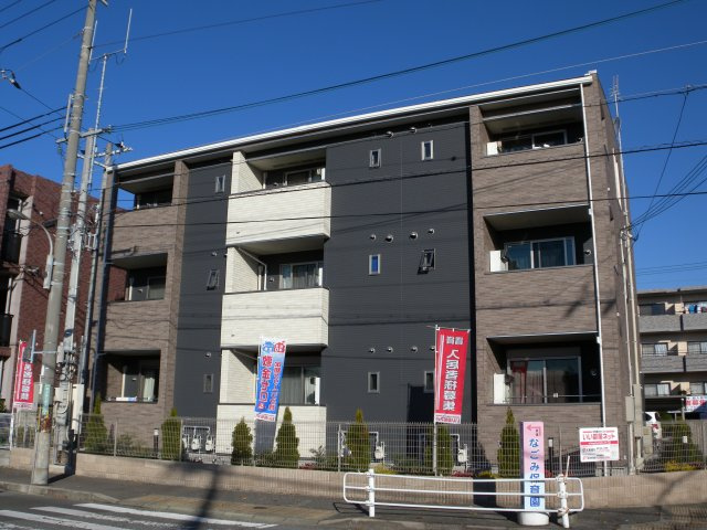 ポレール伊川Ⅲの外観
