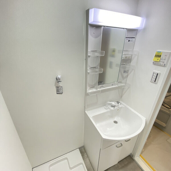 THE RESIDENCE SAKURAYAMA WEST　名古屋市賃貸　仲介手数料無料の洗面所