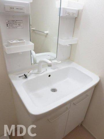 徳島市八万町新貝のアパートの洗面所