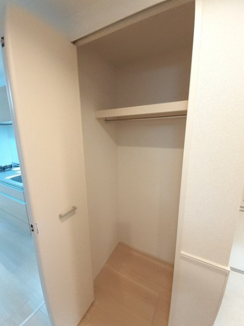 ブレイ ダ ブリクの収納